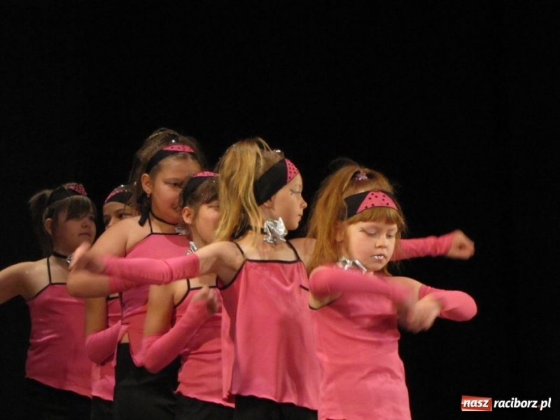 Zdjęcie w galerii na portalu naszraciborz.pl: Konkurs zachwycił publiczność w Strzesze wiadomości z regionu