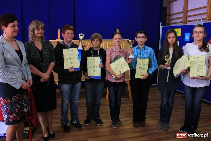 Zdjęcie w galerii na portalu naszraciborz.pl: Ekomat wygrał zespół z SP nr 13 wiadomości z regionu