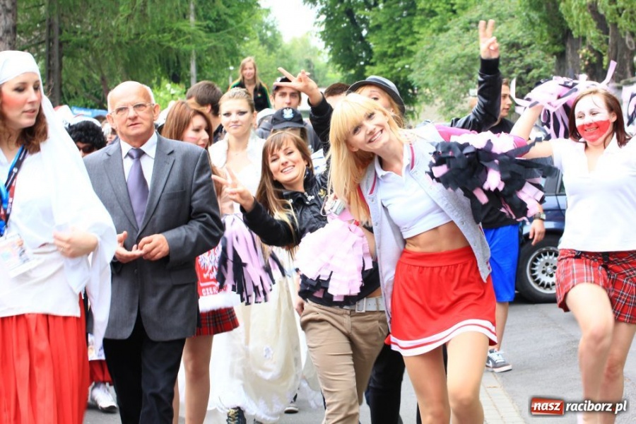 Zdjęcie w galerii na portalu naszraciborz.pl: Juwenalia w rytmie Euro 2012 wiadomości z regionu