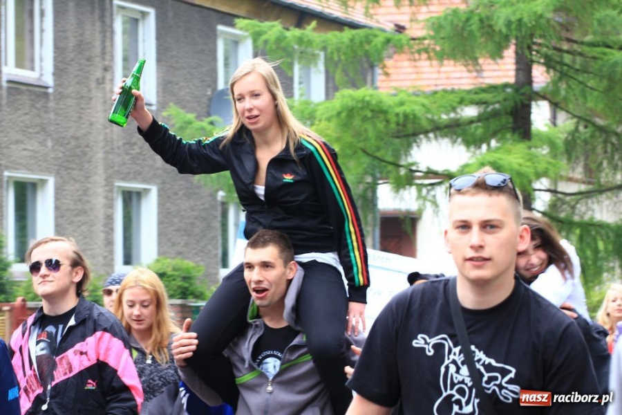 Zdjęcie w galerii na portalu naszraciborz.pl: Juwenalia w rytmie Euro 2012 wiadomości z regionu