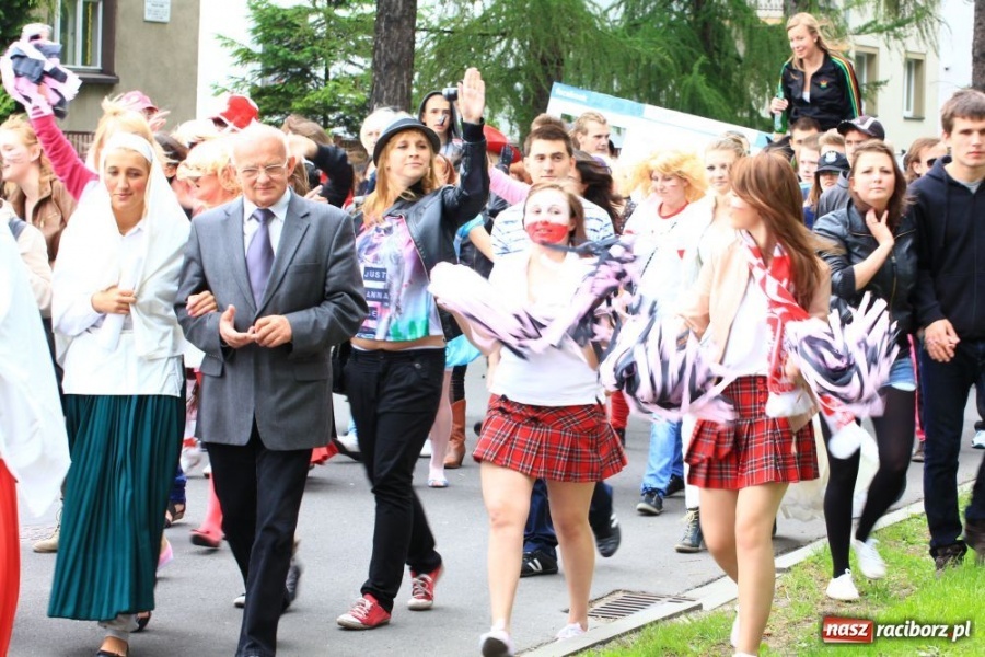 Zdjęcie w galerii na portalu naszraciborz.pl: Juwenalia w rytmie Euro 2012 wiadomości z regionu