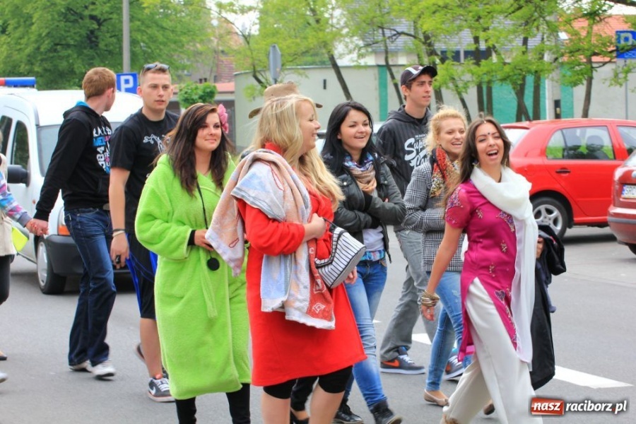 Zdjęcie w galerii na portalu naszraciborz.pl: Juwenalia w rytmie Euro 2012 wiadomości z regionu