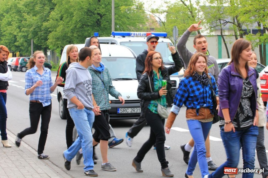 Zdjęcie w galerii na portalu naszraciborz.pl: Juwenalia w rytmie Euro 2012 wiadomości z regionu