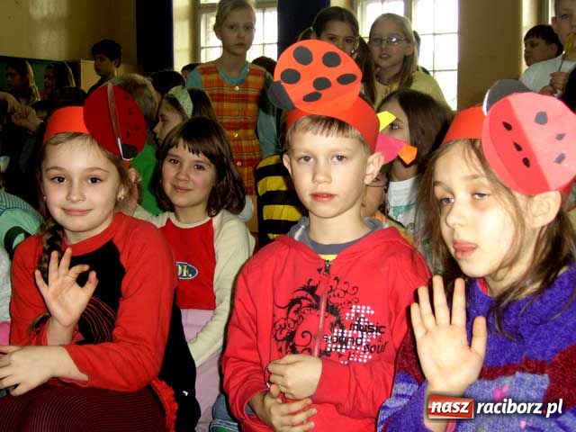 Zdjęcie w galerii na portalu naszraciborz.pl: Konkurs wiedzy w SP 4 wiadomości z regionu