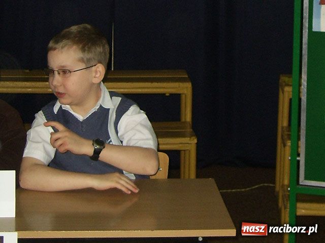 Zdjęcie w galerii na portalu naszraciborz.pl: Konkurs wiedzy w SP 4 wiadomości z regionu