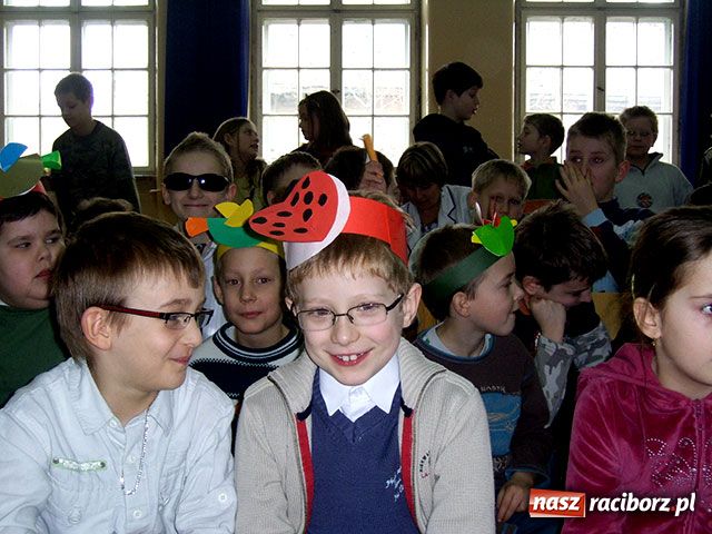 Zdjęcie w galerii na portalu naszraciborz.pl: Konkurs wiedzy w SP 4 wiadomości z regionu