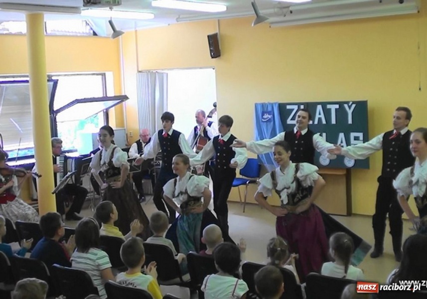 Zdjęcie w galerii na portalu naszraciborz.pl: Strzecha na Złotym Kłosie wiadomości z regionu