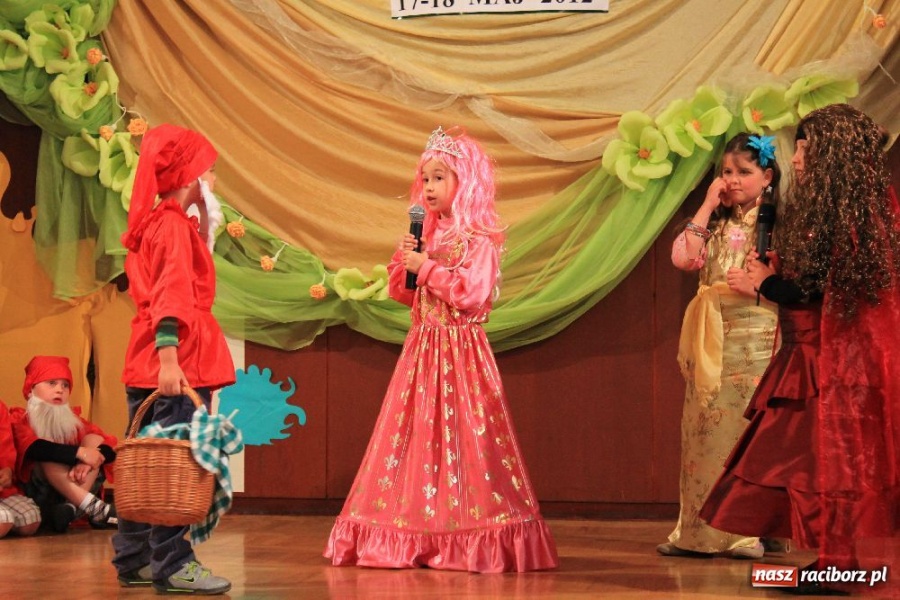 Zdjęcie w galerii na portalu naszraciborz.pl: Przegląd Teatrzyków w Tworkowie wiadomości z regionu