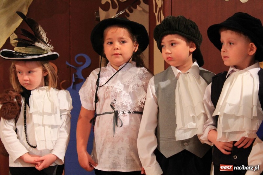 Zdjęcie w galerii na portalu naszraciborz.pl: Przegląd Teatrzyków w Tworkowie wiadomości z regionu