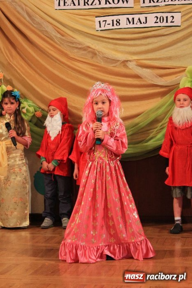 Zdjęcie w galerii na portalu naszraciborz.pl: Przegląd Teatrzyków w Tworkowie wiadomości z regionu