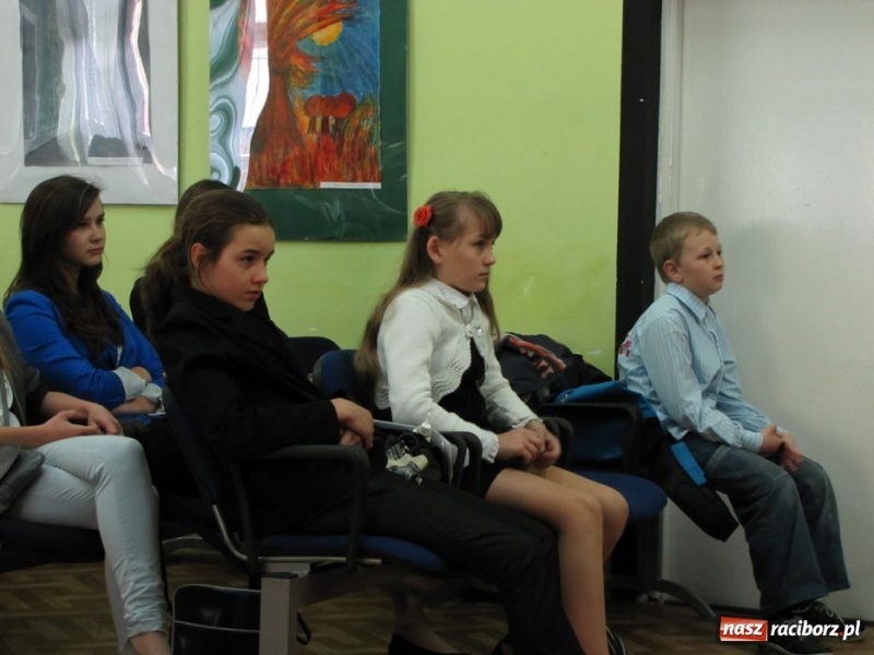 Zdjęcie w galerii na portalu naszraciborz.pl: Do recytacji potrzeba odwagi wiadomości z regionu