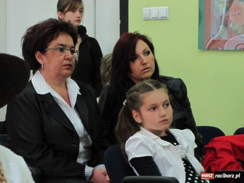 Zdjęcie w galerii na portalu naszraciborz.pl: Do recytacji potrzeba odwagi wiadomości z regionu