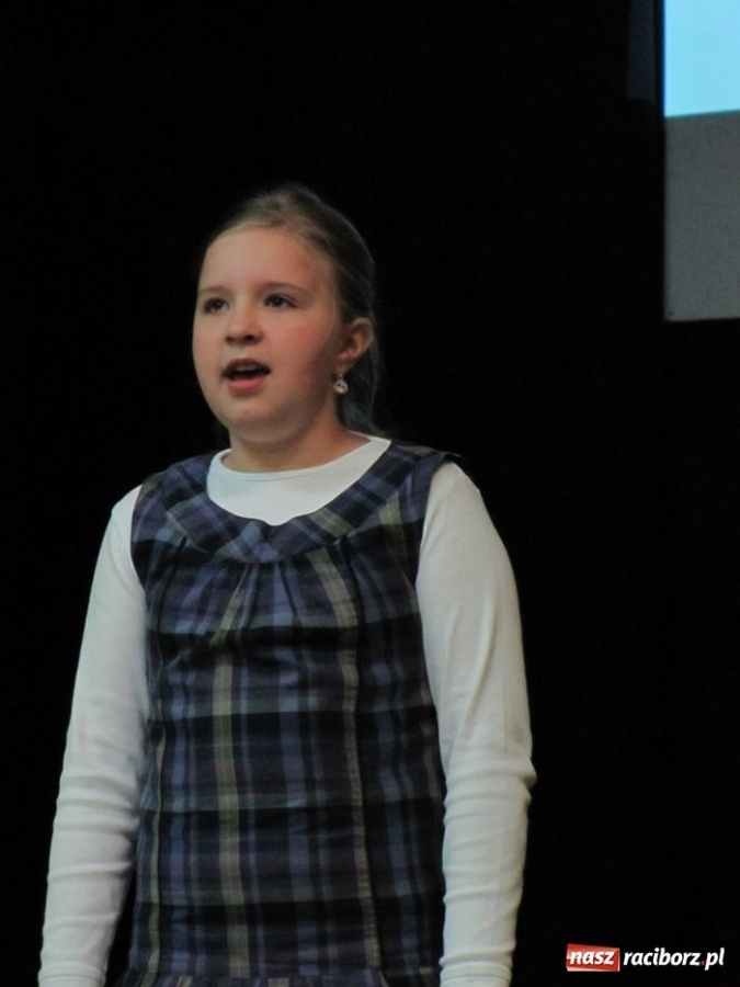 Zdjęcie w galerii na portalu naszraciborz.pl: Do recytacji potrzeba odwagi wiadomości z regionu