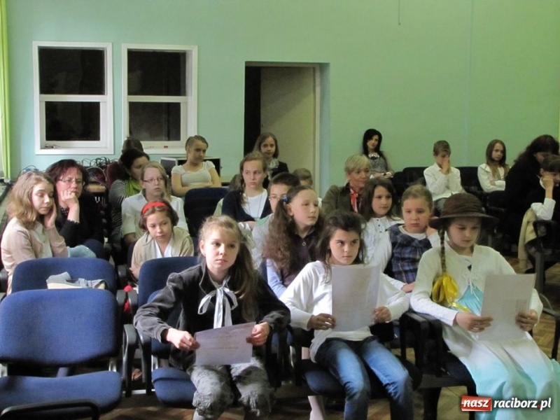 Zdjęcie w galerii na portalu naszraciborz.pl: Do recytacji potrzeba odwagi wiadomości z regionu