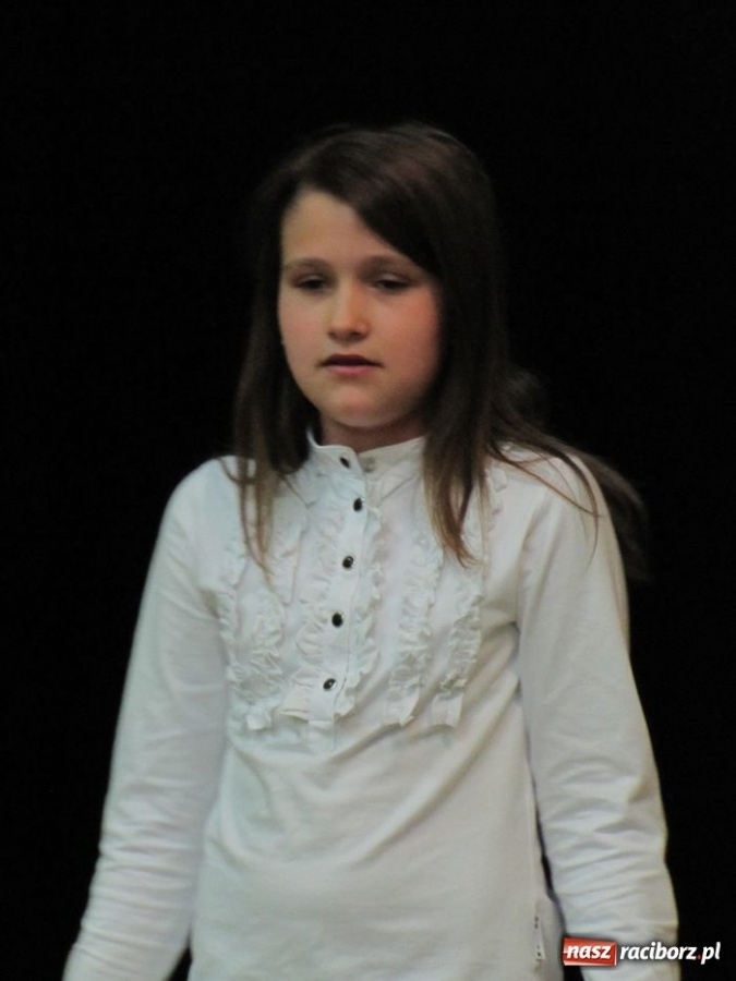 Zdjęcie w galerii na portalu naszraciborz.pl: Do recytacji potrzeba odwagi wiadomości z regionu