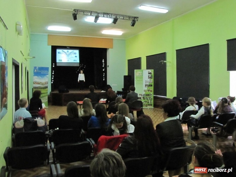 Zdjęcie w galerii na portalu naszraciborz.pl: Do recytacji potrzeba odwagi wiadomości z regionu