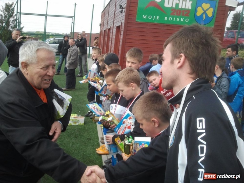 Zdjęcie w galerii na portalu naszraciborz.pl: Z podwórka na stadion o puchar Tymbarku wiadomości z regionu