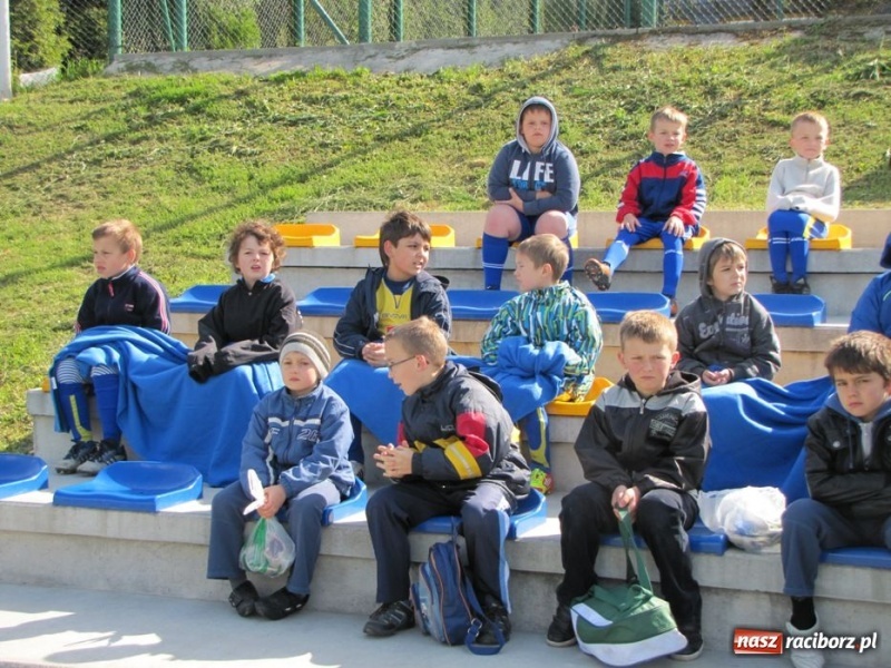Zdjęcie w galerii na portalu naszraciborz.pl: Z podwórka na stadion o puchar Tymbarku wiadomości z regionu