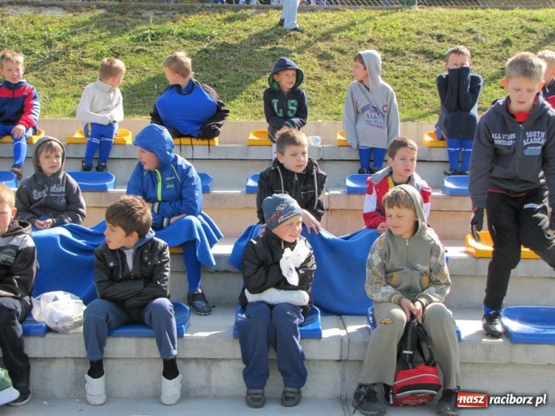 Zdjęcie w galerii na portalu naszraciborz.pl: Z podwórka na stadion o puchar Tymbarku wiadomości z regionu