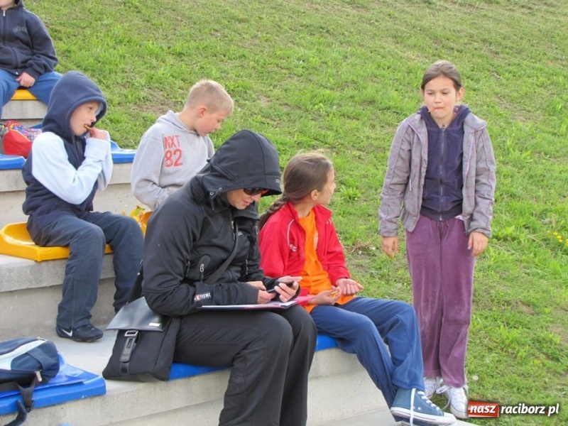 Zdjęcie w galerii na portalu naszraciborz.pl: Z podwórka na stadion o puchar Tymbarku wiadomości z regionu