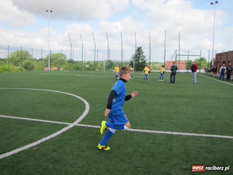 Zdjęcie w galerii na portalu naszraciborz.pl: Z podwórka na stadion o puchar Tymbarku wiadomości z regionu
