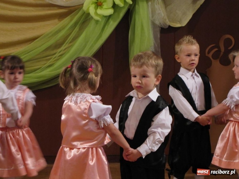 Zdjęcie w galerii na portalu naszraciborz.pl: Ostatni dzień z teatrzykami przedszkolnymi wiadomości z regionu