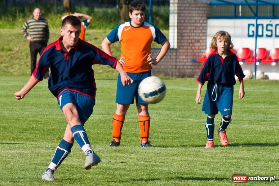 Zdjęcie w galerii na portalu naszraciborz.pl: Cyprzanów górą nad Rafako wiadomości z regionu