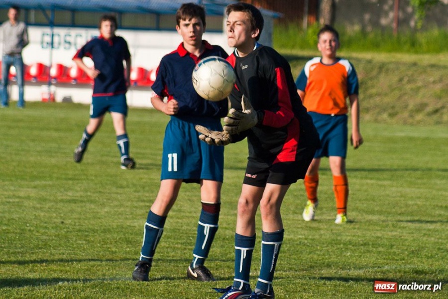 Zdjęcie w galerii na portalu naszraciborz.pl: Cyprzanów górą nad Rafako wiadomości z regionu
