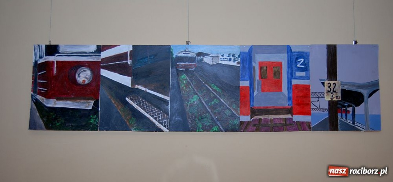 Zdjęcie w galerii na portalu naszraciborz.pl: Finisaż wystawy ... w czasie wiadomości z regionu