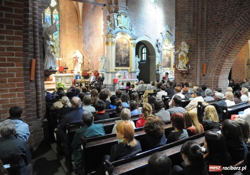 Zdjęcie w galerii na portalu naszraciborz.pl: Hołownia w Rudach: słabość Kościoła to my wiadomości z regionu