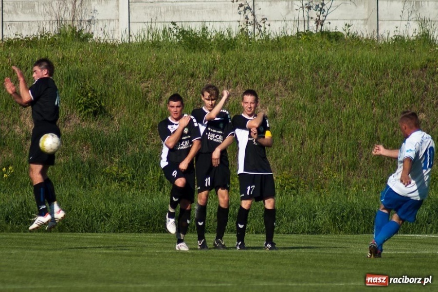 Zdjęcie w galerii na portalu naszraciborz.pl: Fatalna passa Tworkowa trwa wiadomości z regionu