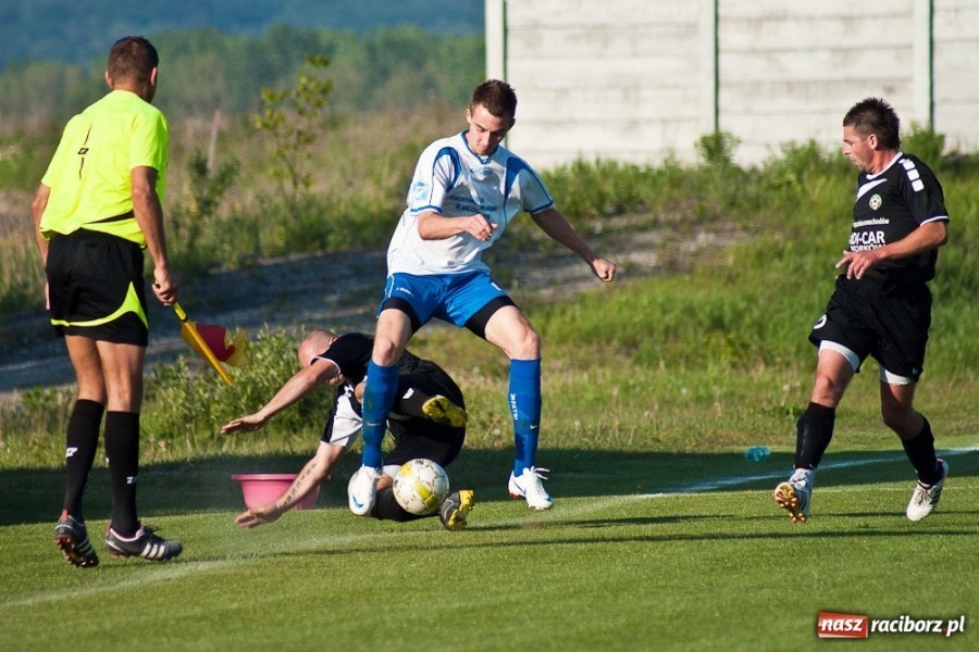Zdjęcie w galerii na portalu naszraciborz.pl: Fatalna passa Tworkowa trwa wiadomości z regionu