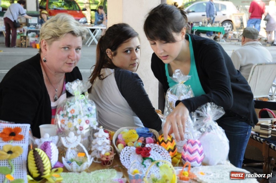 Zdjęcie w galerii na portalu naszraciborz.pl: Pogoda dopisała, jarmark ruszył wiadomości z regionu