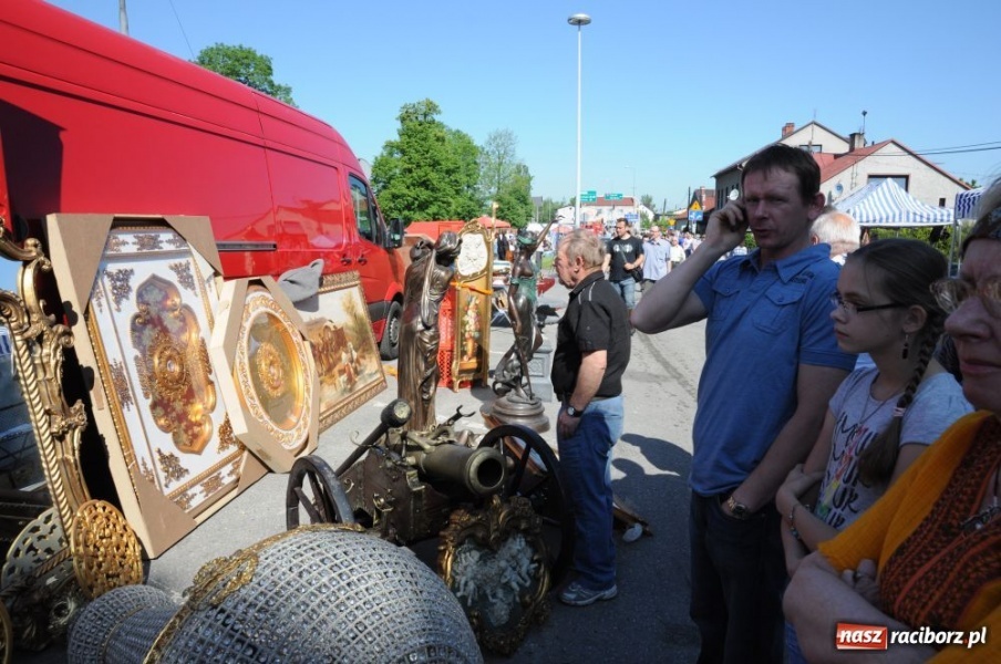 Zdjęcie w galerii na portalu naszraciborz.pl: Pogoda dopisała, jarmark ruszył wiadomości z regionu