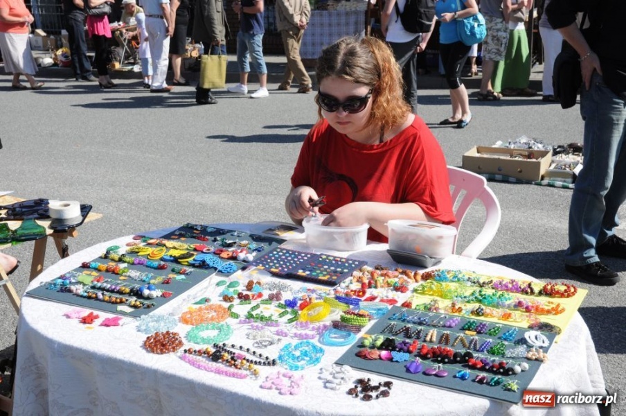 Zdjęcie w galerii na portalu naszraciborz.pl: Pogoda dopisała, jarmark ruszył wiadomości z regionu