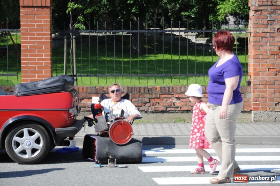 Zdjęcie w galerii na portalu naszraciborz.pl: Pogoda dopisała, jarmark ruszył wiadomości z regionu