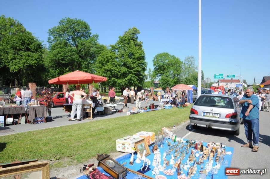 Zdjęcie w galerii na portalu naszraciborz.pl: Pogoda dopisała, jarmark ruszył wiadomości z regionu