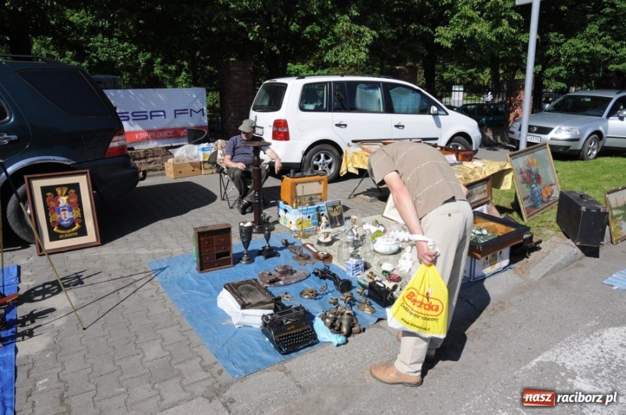 Zdjęcie w galerii na portalu naszraciborz.pl: Pogoda dopisała, jarmark ruszył wiadomości z regionu