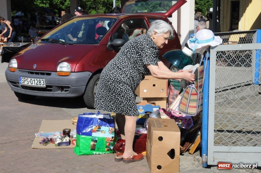 Zdjęcie w galerii na portalu naszraciborz.pl: Pogoda dopisała, jarmark ruszył wiadomości z regionu