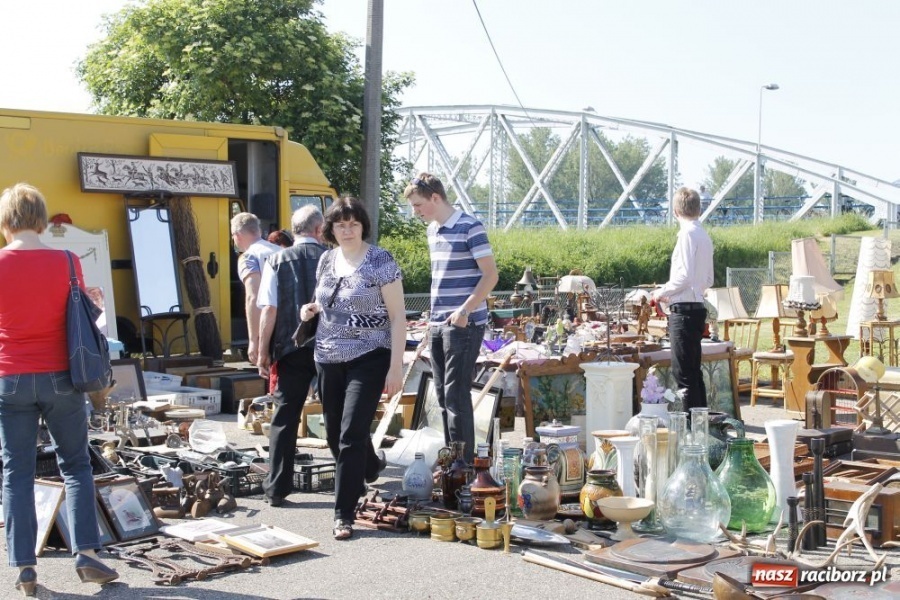 Zdjęcie w galerii na portalu naszraciborz.pl: Pogoda dopisała, jarmark ruszył wiadomości z regionu