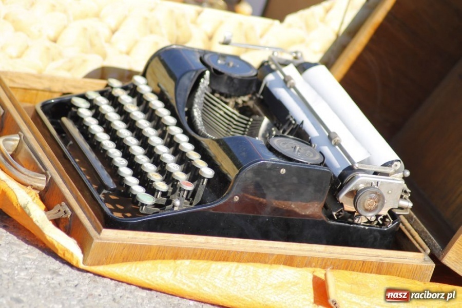 Zdjęcie w galerii na portalu naszraciborz.pl: Pogoda dopisała, jarmark ruszył wiadomości z regionu