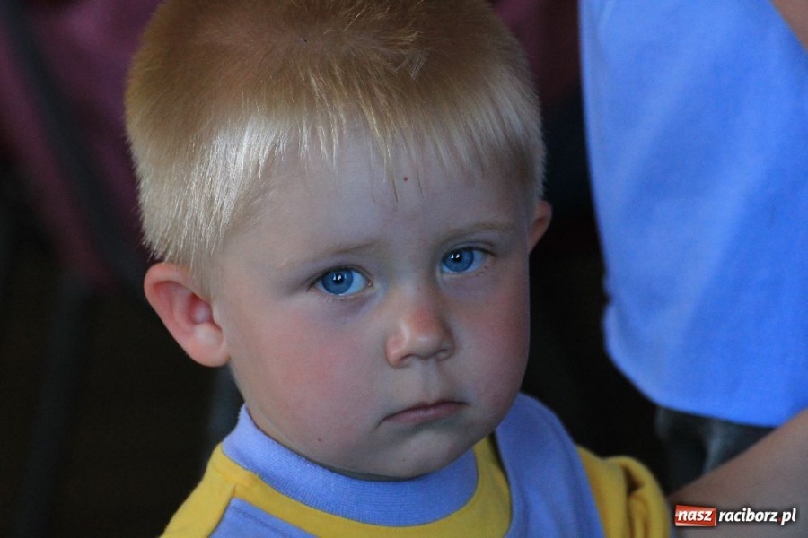 Zdjęcie w galerii na portalu naszraciborz.pl: Występy z okazji Dnia Matki w Borucinie wiadomości z regionu