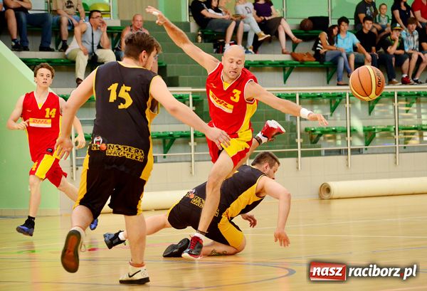 Zdjęcie w galerii na portalu naszraciborz.pl: Monstersi zaskoczeniem ćwierćfinałów wiadomości z regionu