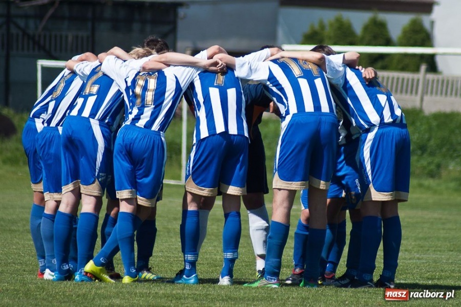 Zdjęcie w galerii na portalu naszraciborz.pl: Siedem goli i karetka w Studziennej wiadomości z regionu