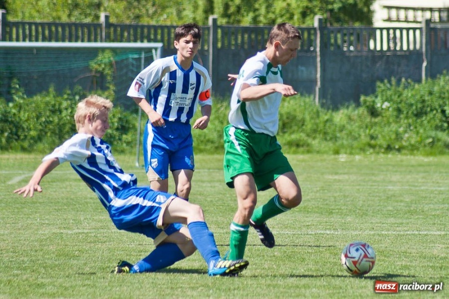 Zdjęcie w galerii na portalu naszraciborz.pl: Siedem goli i karetka w Studziennej wiadomości z regionu