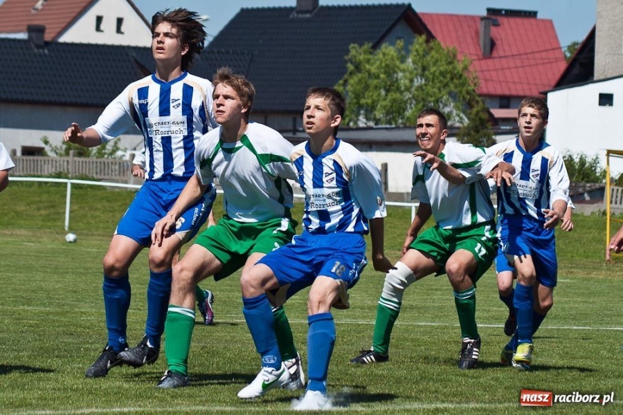 Zdjęcie w galerii na portalu naszraciborz.pl: Siedem goli i karetka w Studziennej wiadomości z regionu