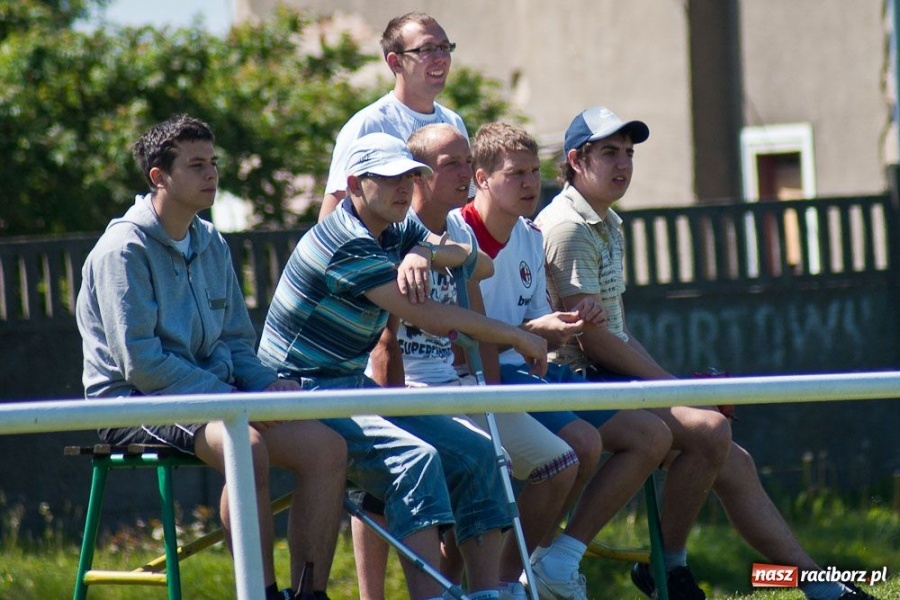 Zdjęcie w galerii na portalu naszraciborz.pl: Siedem goli i karetka w Studziennej wiadomości z regionu