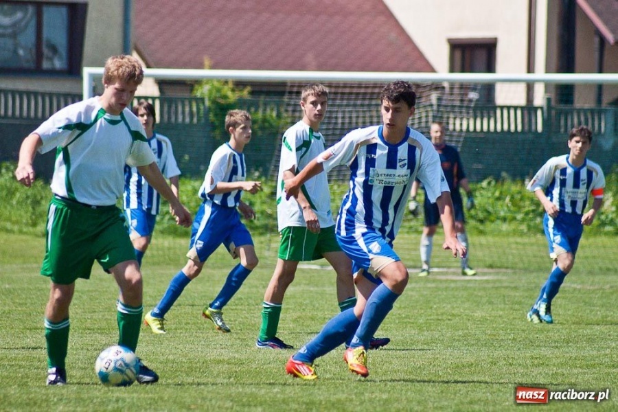Zdjęcie w galerii na portalu naszraciborz.pl: Siedem goli i karetka w Studziennej wiadomości z regionu