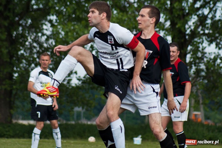 Zdjęcie w galerii na portalu naszraciborz.pl: Trudna przeprawa Borucina w Bieńkowicach wiadomości z regionu