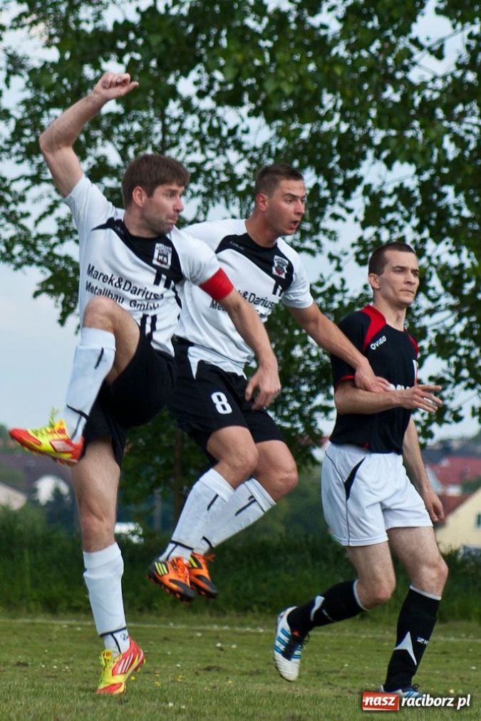 Zdjęcie w galerii na portalu naszraciborz.pl: Trudna przeprawa Borucina w Bieńkowicach wiadomości z regionu